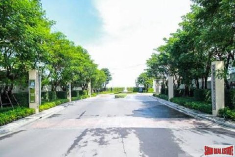 4 bedrooms Villa in Bangkok, Thailand No. 96302 8