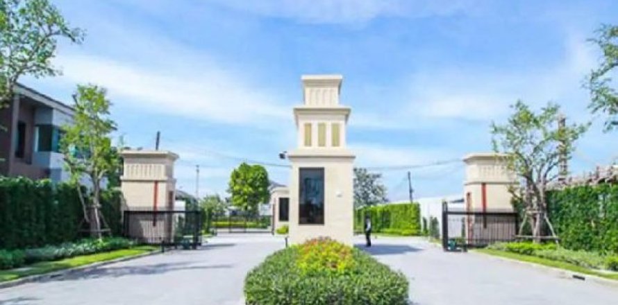 4 bedrooms Villa in Bangkok, Thailand No. 96302