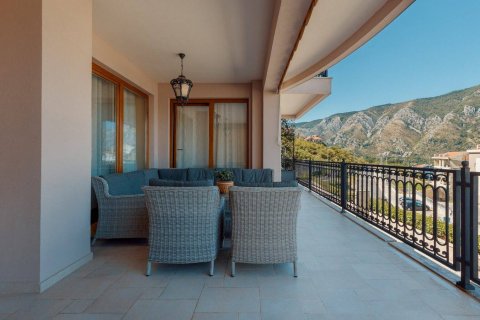 2 bedrooms Apartment in Kotor, Montenegro No. 66960 19