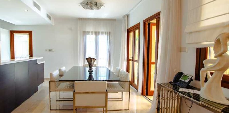 3 dormitorios House en Kouklia, Cyprus No. 100720