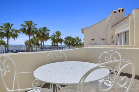 2 dormitorios Apartment en Benalmádena, Spain No. 83933