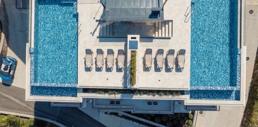 3 bedrooms Apartment in Kotor, Montenegro No. 84671