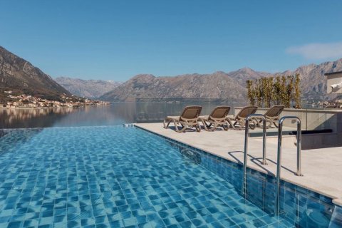 3 bedrooms Apartment in Kotor, Montenegro No. 84671 2