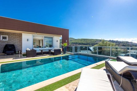 4 rooms Villa à Kargicak, Turkey No. 122411
