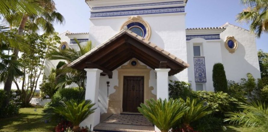 Недвижимость с 5 спальнями в Cat Trinh, Вьетнам №25508