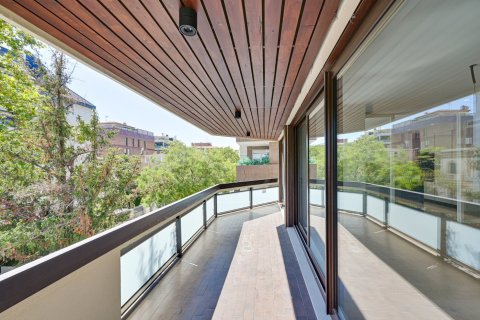 5 chambres Appartement à Barcelona, Spain No. 110597