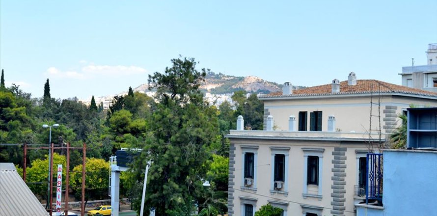 6 bedrooms Building in Athens, Greece No. 59549