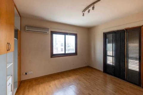 3 chambres House à Strovolos, Cyprus No. 28978 3