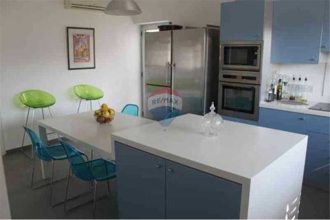 4 bedrooms Villa in Limassol, Cyprus No. 52600 11