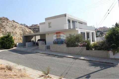 4 bedrooms Villa in Limassol, Cyprus No. 52600 16