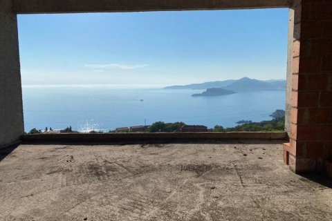 550m² House in Budva, Montenegro No. 66808 24