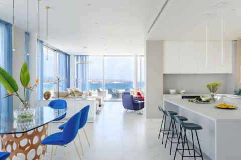 5 bedrooms Villa in Paphos, Cyprus No. 104523 4