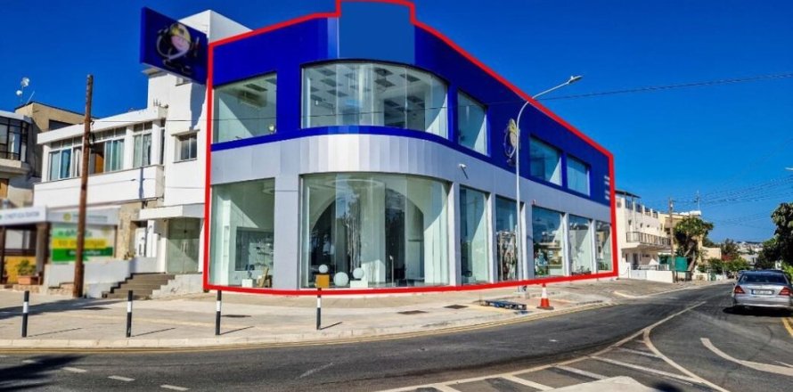 320m² Commercial property in Paphos, Cyprus No. 105130