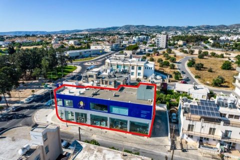320m² Commercial property in Paphos, Cyprus No. 105130 3
