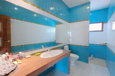 6 bedrooms Villa in Kathu, Thailand No. 96430 10