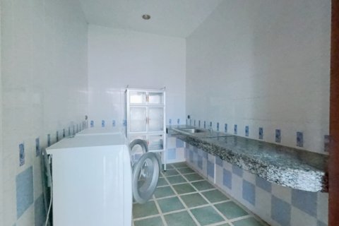 6 bedrooms Villa in Kathu, Thailand No. 96430 19