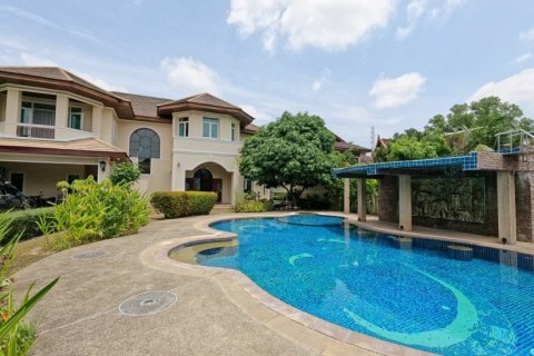 6 bedrooms Villa in Kathu, Thailand No. 96430 2