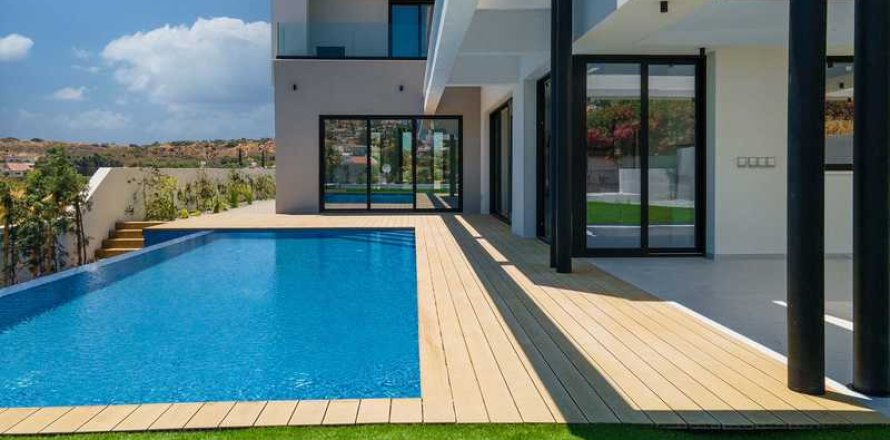 5 chambres Villa à Agios Tychonas, Cyprus No. 101264