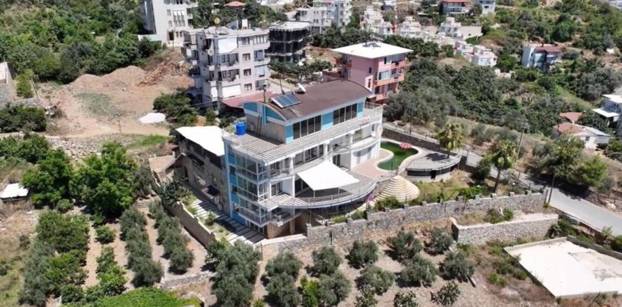 9 bedrooms Villa in Alanya, Turkey No. 113942