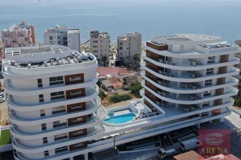 2 bedrooms Apartment in Larnaca, Cyprus No. 79947 4