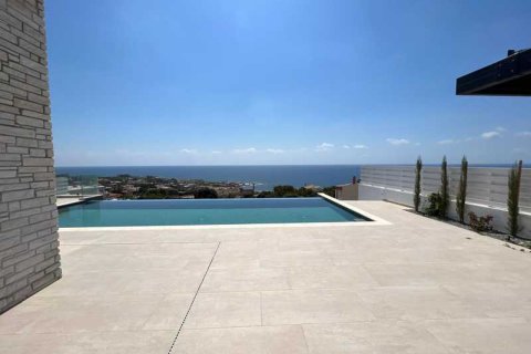 4 bedrooms Villa in Pegeia, Cyprus No. 63015 2