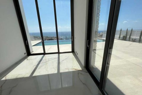 4 bedrooms Villa in Pegeia, Cyprus No. 63015 9