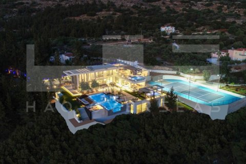 6 bedrooms Villa in Chania, Greece No. 24370 3