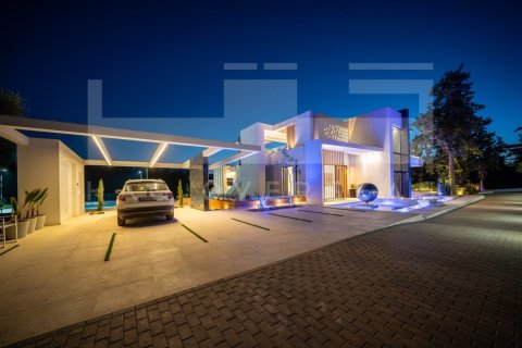 6 bedrooms Villa in Chania, Greece No. 24370 12