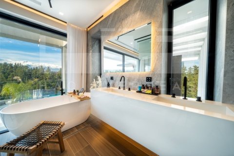 6 bedrooms Villa in Chania, Greece No. 24370 21