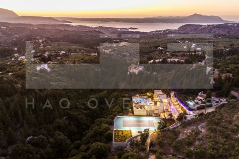 6 bedrooms Villa in Chania, Greece No. 24370 2