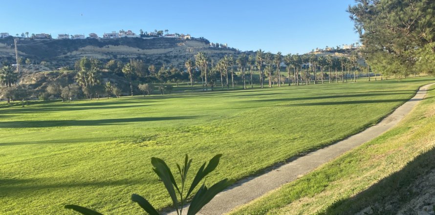 3 bedrooms Apartment in Nam Xay, Vietnam No. 111101