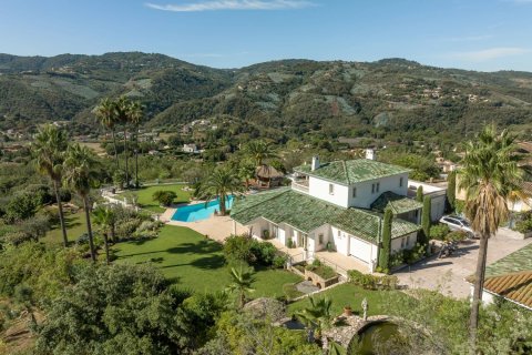 4 bedrooms Villa in Auribeau-sur-Siagne, France No. 68873 10