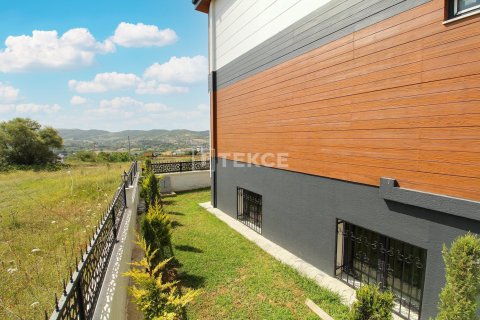 Вилла с 5 спальнями в Chau Phu, Вьетнам №11327 15