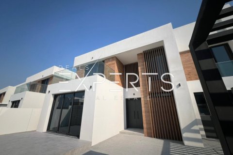 4 bedrooms Villa in Bavaria Town, Vietnam No. 86682 10