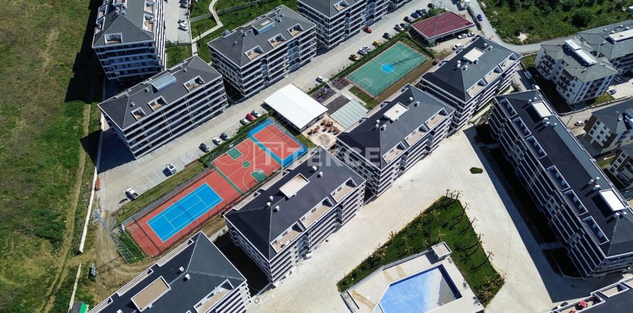 6 dormitorios Apartment en Ciftlikkoy, Turkey No. 89462