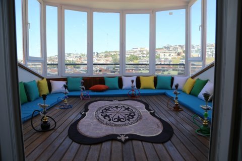 5 bedrooms Villa in Istanbul, Turkey No. 15660