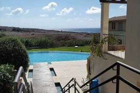 2 bedrooms Apartment in Paphos, Cyprus No. 40729 4