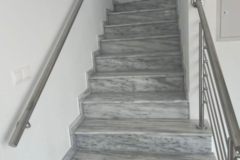 Дом с 4 спальнями в Пейя, Кипр №37253 13