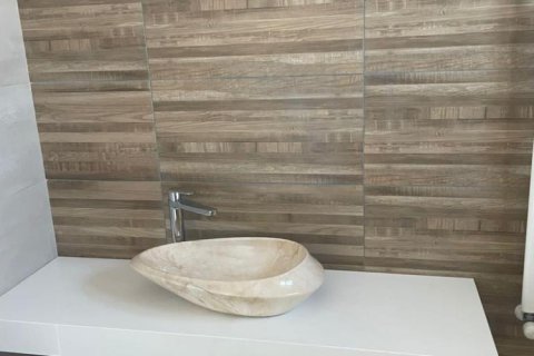 Дом с 4 спальнями в Пейя, Кипр №37253 14