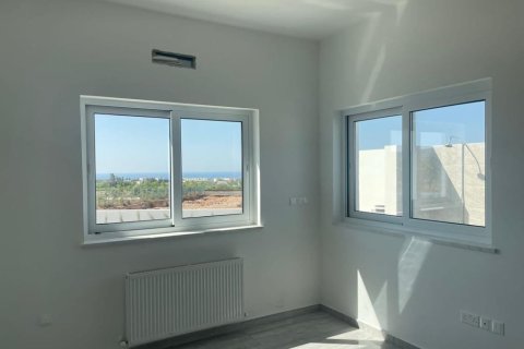 Дом с 4 спальнями в Пейя, Кипр №37253 5