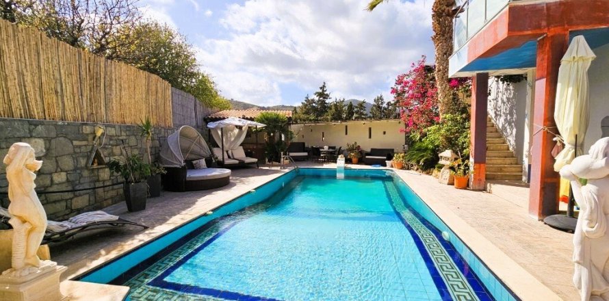 2 dormitorios Villa en Gazi, Greece No. 55269