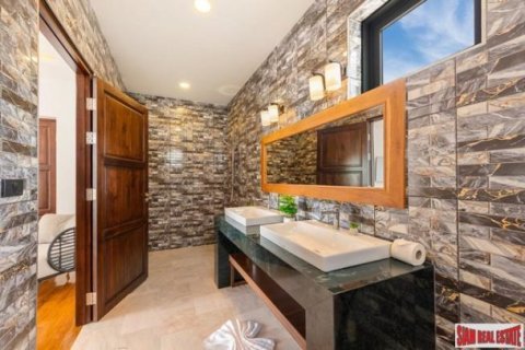 5 bedrooms Villa in Ko Samui, Thailand No. 96318 10