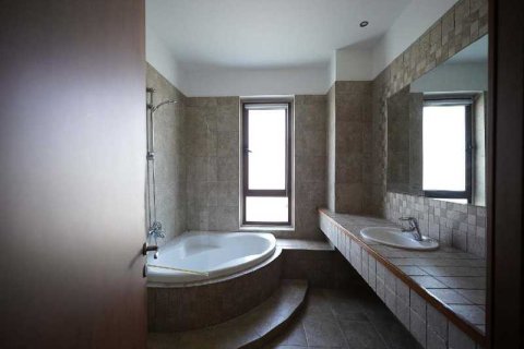 4 bedrooms House in Enkomi, Cyprus No. 81658 10