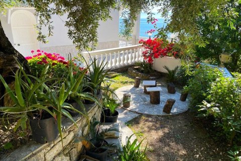 4 bedrooms House in Corfu, Greece No. 107669 25