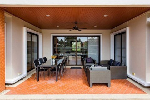 5 bedrooms Villa in Phuket, Thailand No. 96790 10
