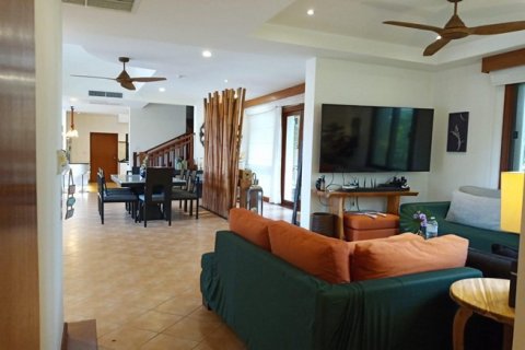 5 bedrooms Villa in Phuket, Thailand No. 96790 4