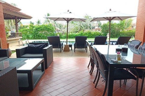 5 bedrooms Villa in Phuket, Thailand No. 96790 11