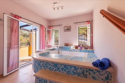3 bedrooms Villa in Corfu, Greece No. 57995 18