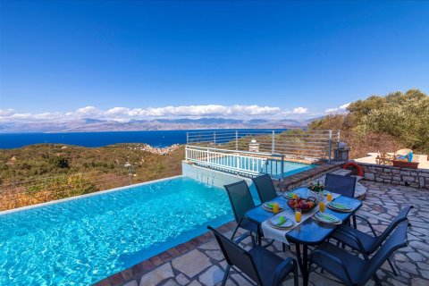 3 bedrooms Villa in Corfu, Greece No. 57995 22