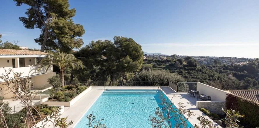 3 bedrooms Apartment in Cagnes-sur-Mer, France No. 99751